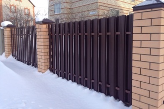 Забор из евроштакетника в шахматном порядке 30 метров фото в Воровском