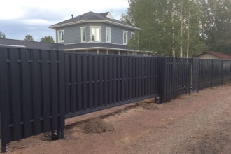 Забор из евроштакетника с бетонированием столбов 80 метров фото в Воровском